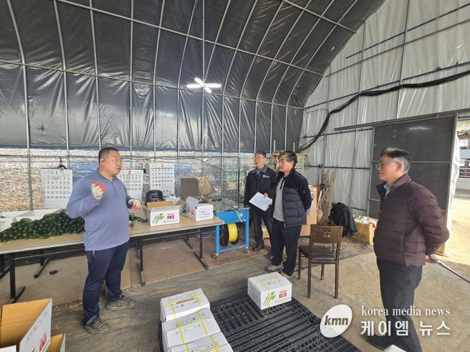 안성시 서부농업기술상담소, 기후변화 대응 시설 오이 병해충 방제 전문 컨설팅 교육 실시