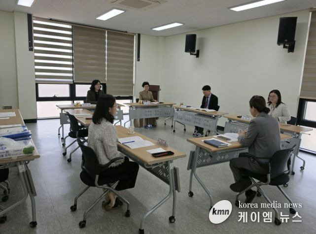 송명숙 예산교육지원청 교육장 공공급식지원센터 방문 모습