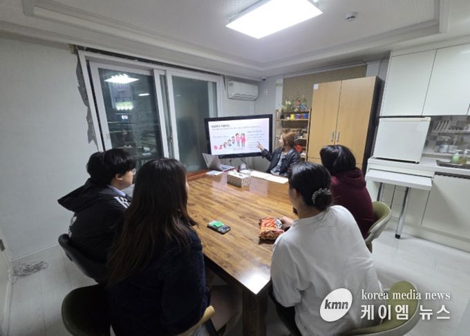 ‘고위기 청소년 맞춤형 지원사업’ 프로그램 진행