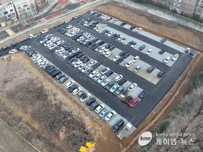 영덕동임시공영주차장 상공 모습.