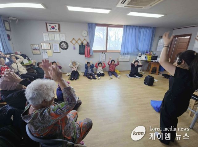 연천군 청산면 주민자치위원회, ‘찾아가는 어르신 웃음 체조 교실’ 본격 운영