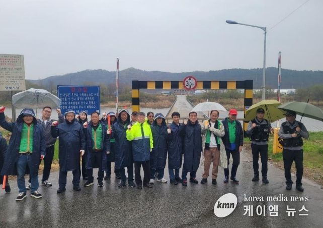 평택시 진위면 자율방재단, 여름철 집중호우 대비 진위 세월교 통제 훈련