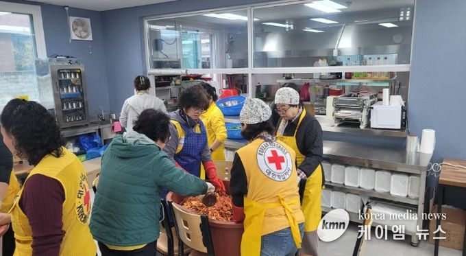 이천시 장호원읍, 도화봉사회 사랑의 밑반찬 전달 봉사 실시